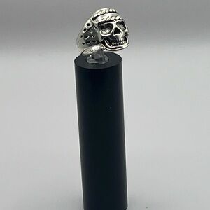 Brand New Silver Skull Ring